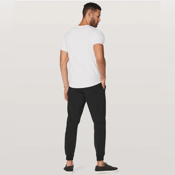 🔥Lululemon Men's Black City Joggers. Size L